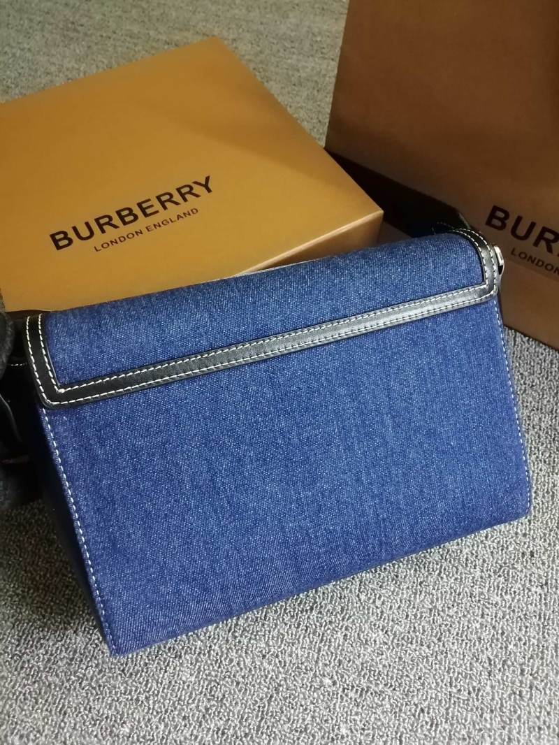 Burberry Clutch Bags